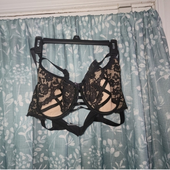 ⚘️Cacique 42dd bra - Picture 1 of 2